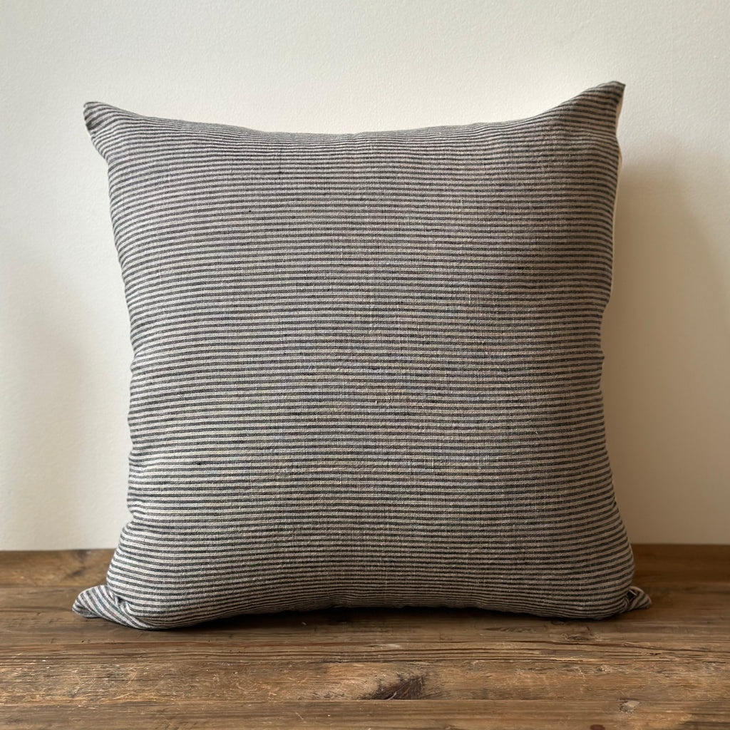 Willa Cushion